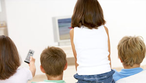 kids.with.remote-300w